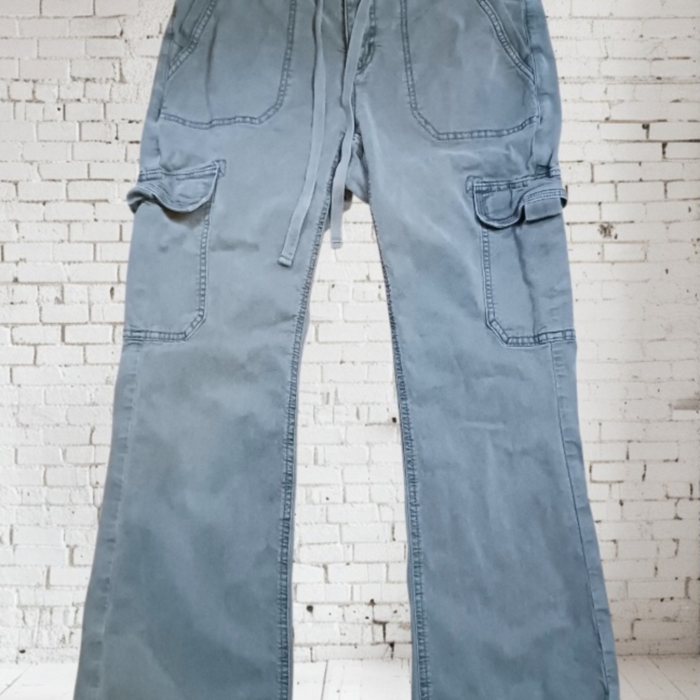 American Eagle Outfitters Women's Straight Leg CargobJeans - Grey
